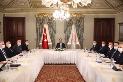 Berat Albayrak: İzlediğimiz ekonomi politikalarının somut meyvelerini yakın gelecekte alacağız