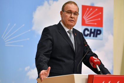 CHP'den Yüreğir Vefa Grubuna saldırı iddialarına açıklama; "Ramazan gününde, Cumhurbaşkanlığı forsu altında terör senaryosu çıkarmak korkunç bir akıl ve zihin kirlenmesidir"