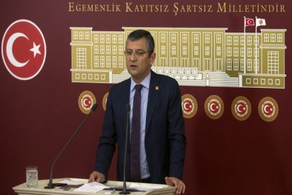 CHP'li Özel'den Fahrettin Altun'a tepki: Cumhurbaşkanlığı bürokrasisi kanun çiğniyor