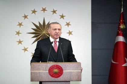 Erdoğan; Milli Dayanışma Kampanyasını 7 aylık maaşını bağışlayarak başlattı