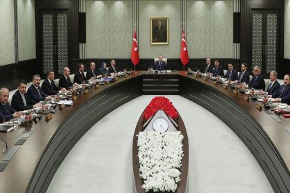 'İki bakanlık bölünecek'