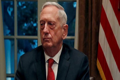 Trump'ın ilk savunma bakanı Mattis: ABD Başkanı bizi bölmeye çalışıyor