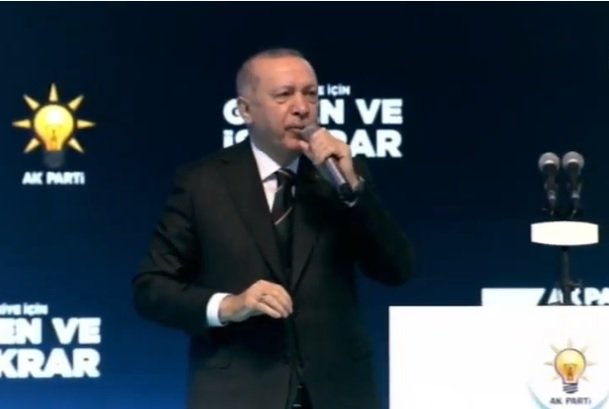 Erdoğan: Birilerinin 'battık, bittik, yıkıldık, öldük' diye terane tutturduğuna bakmayın