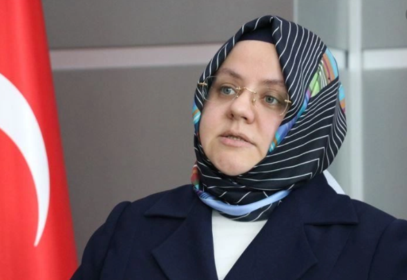 Bakan Selçuk: Tüm kadınlarımız için şiddetle mücadele ortak paydasında buluşarak hareket etmeliyiz