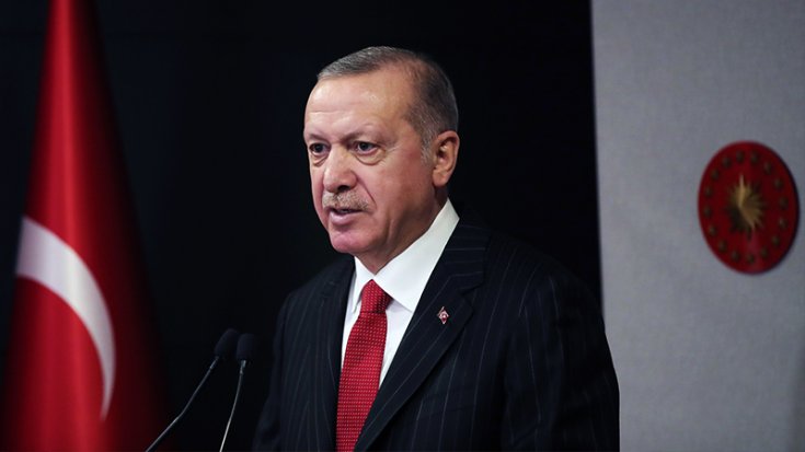 Erdoğan'dan 8 Mart mesajı: Ailenin kutsiyetini korumaya devam edeceğiz