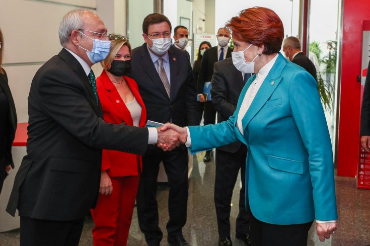 Kılıçdaroğlu, Akşener ile bir araya geldi