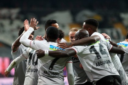 Beşiktaş, sahasında Rizespor'u 6-0 yendi