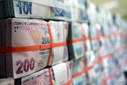 Hazine 1,9 milyar lira borçlandı