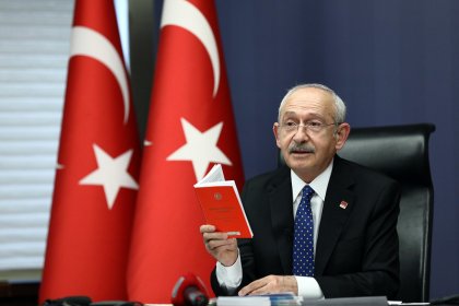 Kılıçdaroğlu, esnaf çocuklarıyla görüştü: 'Çözüm üretemeyen Saray’lı onlara kefen edebiyatı yapadursun, sorunlarını ben çözeceğim'