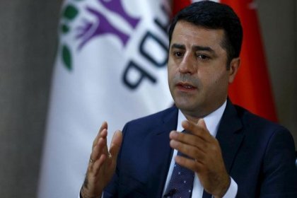 Selahattin Demirtaş, 'Ülke tümden batmadan derhal erken seçim yapılmalıdır'