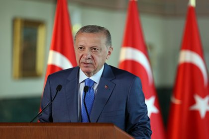 Erdoğan; Depremin yıktığı şehirlerimizi daha dayanıklı bir şekilde inşa edeceğiz