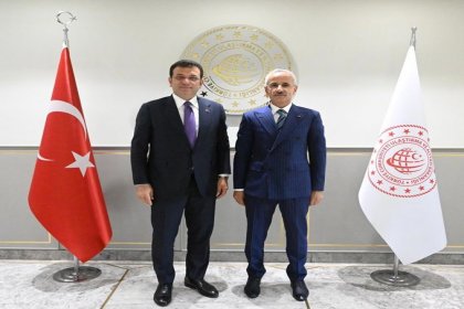 İmamoğlu; 'Hazine ve Maliye Bakanı Sayın Mehmet Şimşek ve Ulaştırma ve Altyapı Bakanı Sayın Abdülkadir Uraloğlu’nu ziyaret ettim'