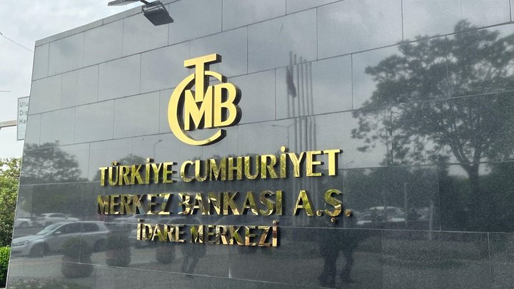 TCMB: Cari denge 2,99 milyar dolar fazla verdi