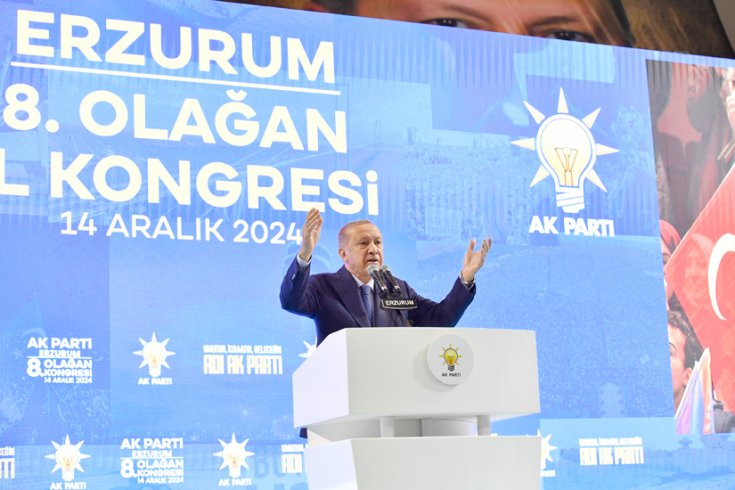 Erdoğan, AKP Erzurum İl Kongresinde konuştu; Suriye'nin yeniden imarı ve ayağa kaldırılmasında da tüm kesimleriyle Suriye halkının yanında olacağız