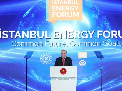 Erdoğan, İstanbul Enerji Forumu’nda yaptığı konuşmada; 'CHP'nin bir an önce bu kantin solculuğu alışkanlığından kendisini kurtarmasını ümit ediyorum'