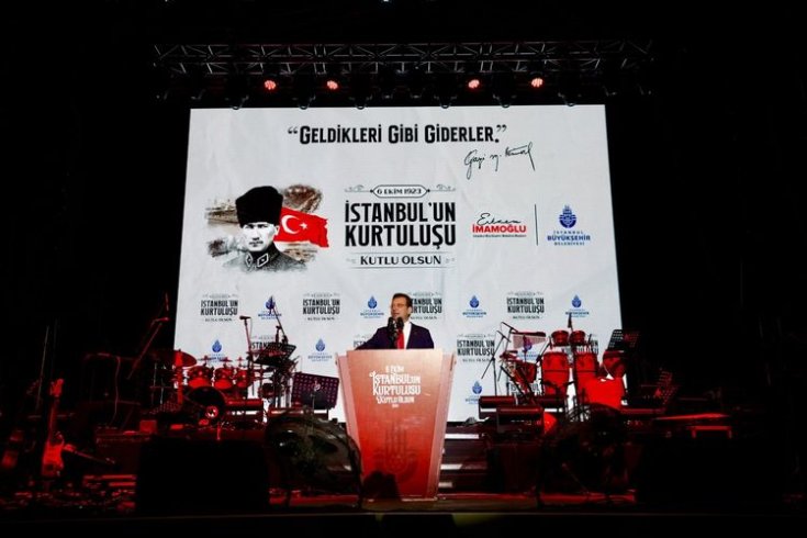 İBB, İstanbul’un kurtuluşunun 101’inci yıldönümünü Beşiktaş Meydanı’nda düzenlenen etkinliklerle kutladı