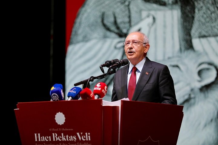 Kemal Kılıçdaroğlu; Arındıkça önce insan, sonra çağa çığır açan toplum olacağız. Bu bizim Hünkar Hacı Bektaş'a sözümüzdür!