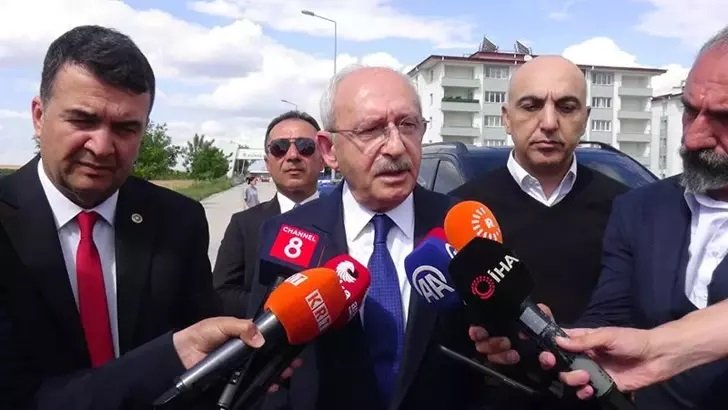 Kemal Kılıçdaroğlu, cezaevinde Selahattin Demirtaş'ı ve Selçuk Mızraklı’yı ziyaret etti; Türkiye, demokratikleşmediği sürece normalleşme olmaz!