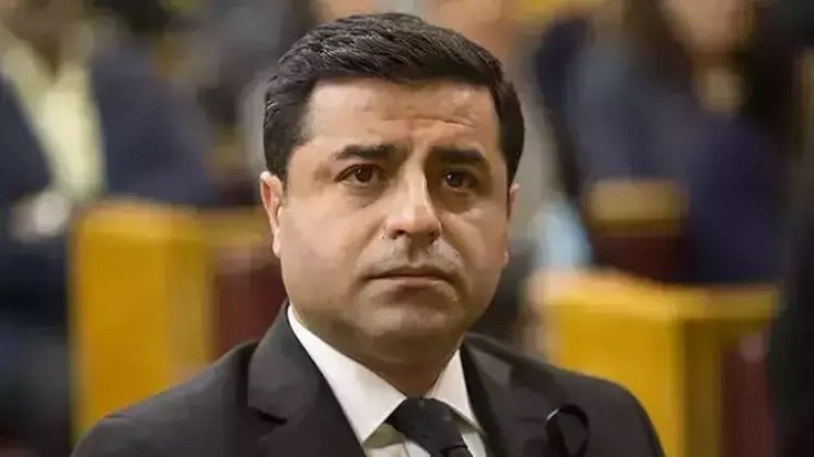 Selahattin Demirtaş'tan TUSAŞ saldırısı mesajı; Barış isteyenlerin sesinin, kimden gelirse gelsin bu defa bastırılmasına asla izin vermeyeceğiz!