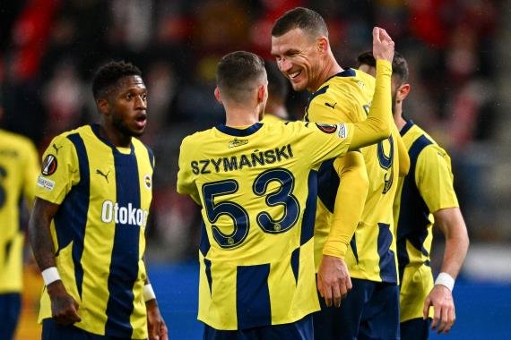 Slavia Prag 1-2 Fenerbahçe