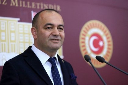 CHP Genel Başkan Yardımcısı Özgür Karabat, Emekli maaş zammı açıklamasında; Her emekliyi taban ücrette buluşturacaklar!