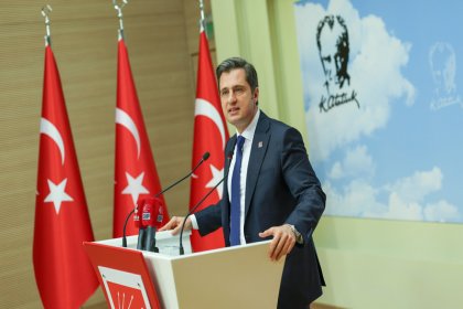 Deniz Yücel: 'AKP Hükümetinin Artık Halk Nezdinde Vizesi Dolmuştur'