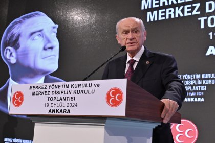 Devlet Bahçeli; Anayasa’nın ilk dört maddesine şaşı bakanlar ve şaibeli tavır gösterenler bizim için yok hükmündedir!