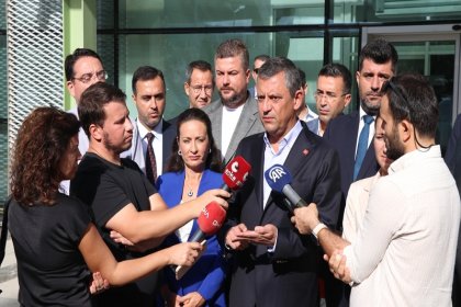 Özgür Özel: Erdoğan da Bir Adım Atsın ve Söylediği Sözler İçin Özür Dilesin