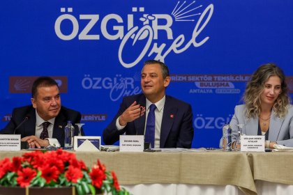 Özgür Özel: 'Kaybedilen Her Turist Hepimizin Cebinden Kaybettiriyor'