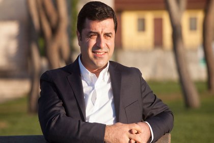 Selahattin Demirtaş'tan açıklama; Siyasetteki erkek egemen dili, modeli, politikaları ve uygulamaları değiştirerek işe başlayalım!