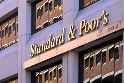 Standard Poor's (SP), Türkiye'nin kredi notunu yükseltti