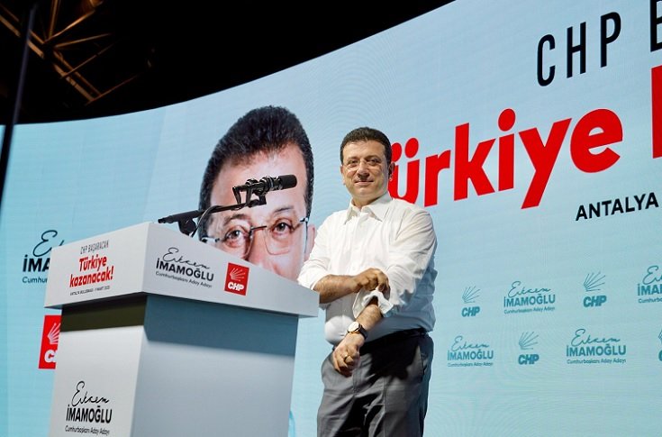 Ekrem İmamoğlu, Antalya'da konuştu; Ön seçimde, CHP’nin zalimlere karşı nasıl tek yürek, tek bilek olduğunu göstereceğiz!