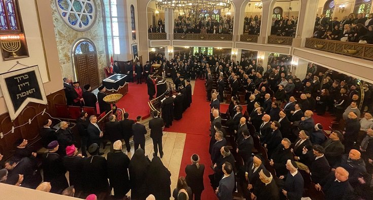 Hahambaşı Rav İsak Haleva son yolculuğuna uğurlandı