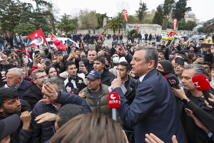 Özgür Özel, Saraçhane'ye çağırdı; İki gün burada var gücümüzle, 100 binler bulunacağız!