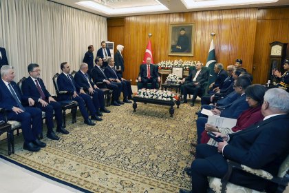 Erdoğan, Pakistan Cumhurbaşkanı Zerdari ile görüştü