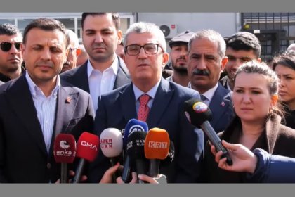 Gökhan Günaydın; CHP Gençlik Kolları Genel Başkanı Cem Aydın'ın adli kontrol şartı kaldırıldı dava 20 Haziran'a ertelendi