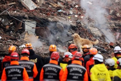 Konya'da 4 katlı bina çöktü: enkazda kalan İki kişi öldü, üç kişi sağ kurtarıldı