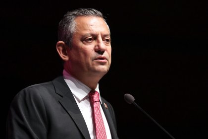 Özgür Özel: Siyasi İktidarın Aparatları, Ahmet Özer’in suçsuzluğunu asla gölgeleyemeyecektir!