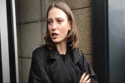 Serenay Sarıkaya, Ayşe Barım soruşturması kapsamında Çağlayan'da İstanbul adliyesinde tanık olarak ifade verdi